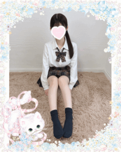 池袋 フェアリースター 華奢 うたちゃん 制服コスプレ 体育座り