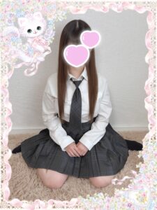 池袋リフレ・フェアリースターのさくらちゃんの写真【ロリ・女の子座り】