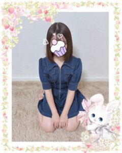 池袋 フェアリースター ゆいなちゃん 私服 女の子座り