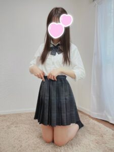 池袋リフレ フェアリースター このはちゃん 制服コスプレ 膝立ち