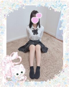 池袋リフレ フェアリースター むにちゃん 制服コスプレ 体育座り